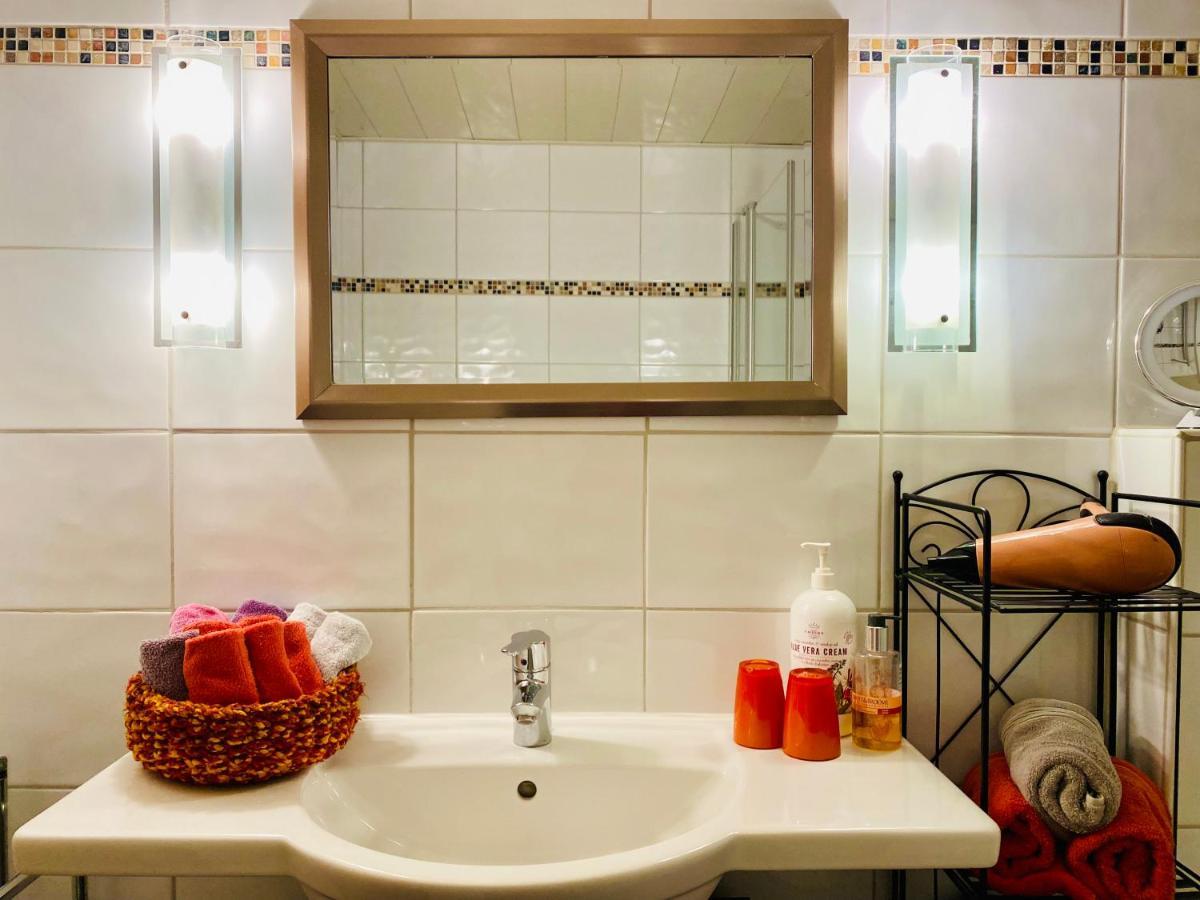 Ferienwohnung An Der Idyllischen Salzachschleife Naehe Salzburg Laufen Exterior foto