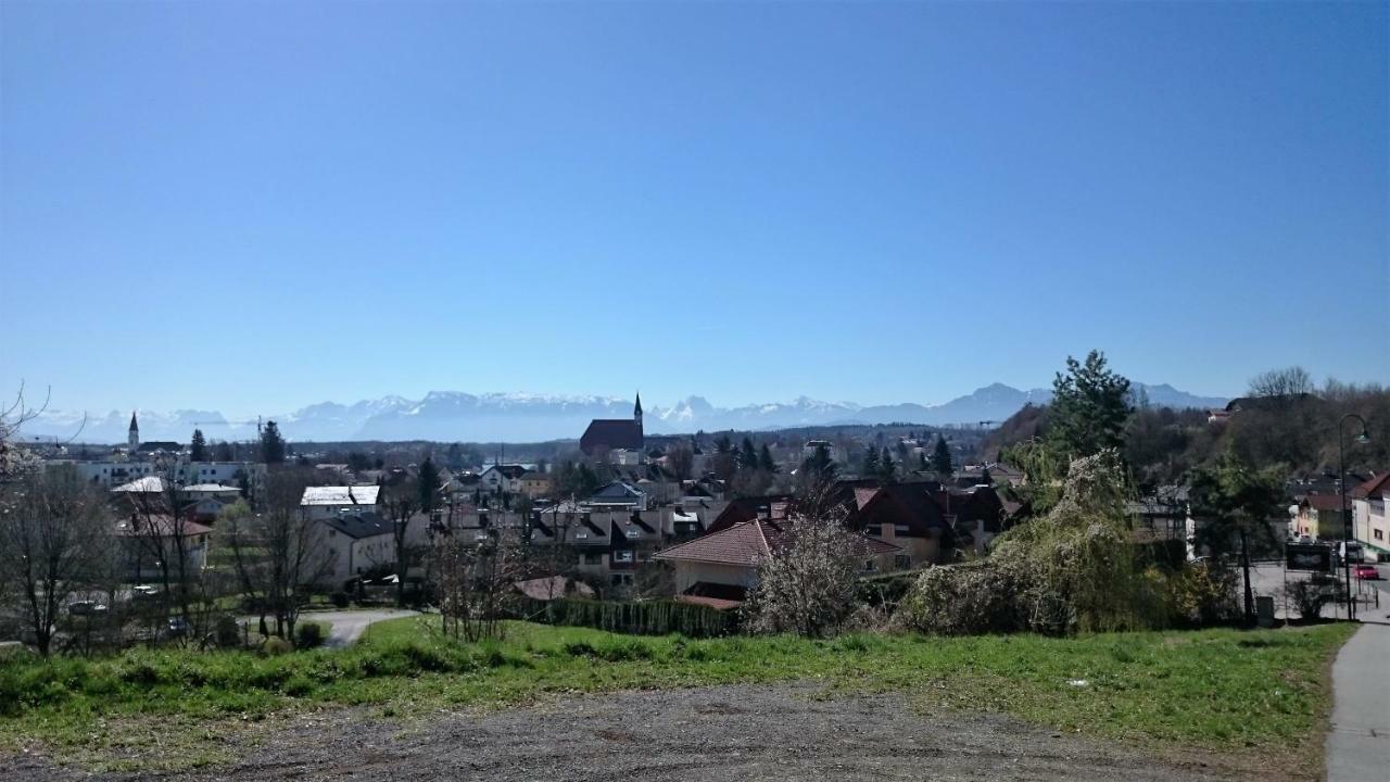 Ferienwohnung An Der Idyllischen Salzachschleife Naehe Salzburg Laufen Exterior foto